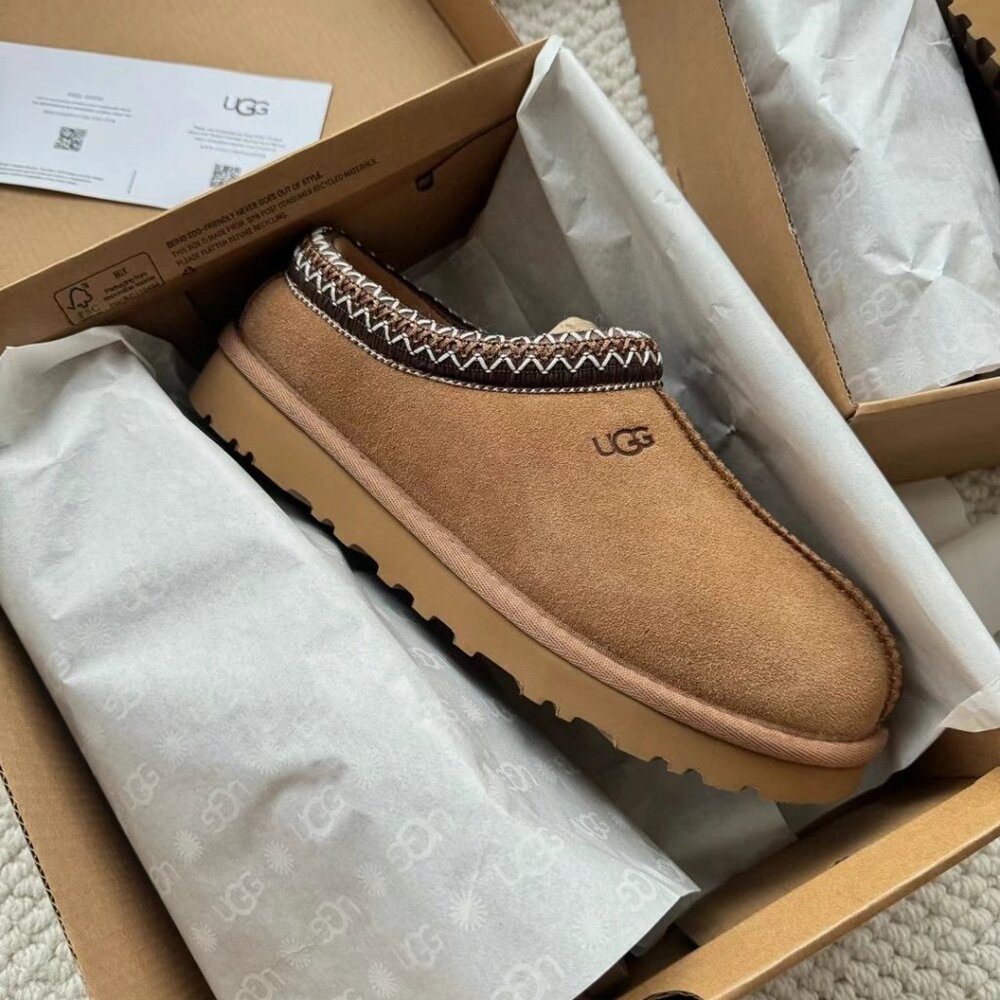 UGG | Tasman Slippers In Chestnut Brand NEW